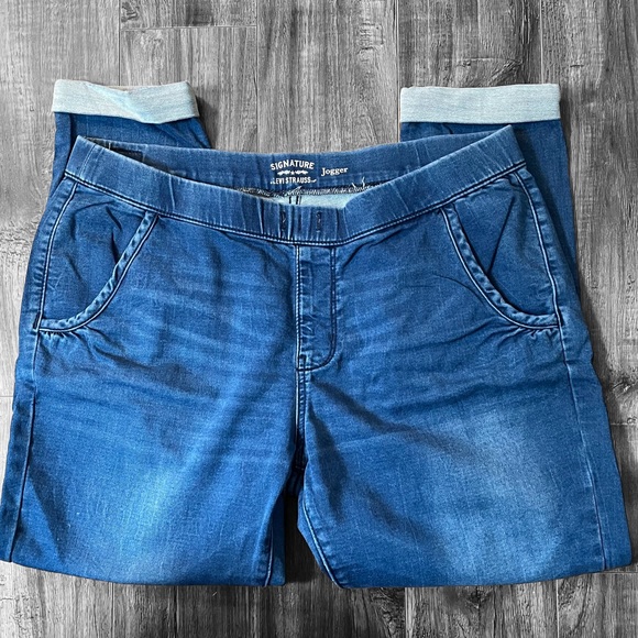 Signature By Levi’s Jogger Blue Jeans Pull On Crop Rolled Cuff Size 12 W31 EUC - Picture 4 of 9